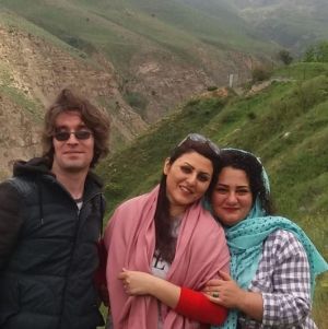 آرش صادقی، گلرخ ایرایی و آتنا دائمی.JPG