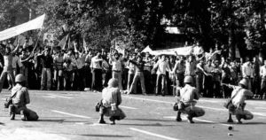 تظاهرات مردمی در ۱۷ شهریور۱۳۵۷ و نشانه‌روی نیروهای ارتش شاهنشاهی به سمت مردم