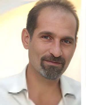 یاسر منصور،رشت.jpg