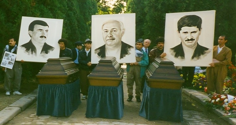 پرونده:صادق شرفکندی؛4.jpg