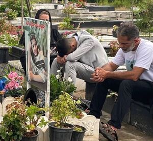 مزار حنانه کیا.JPG