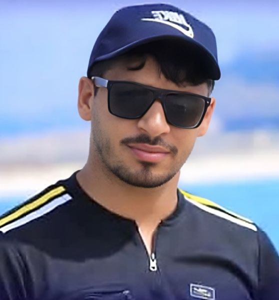 پرونده:حسین محب پور،کیش.jpg