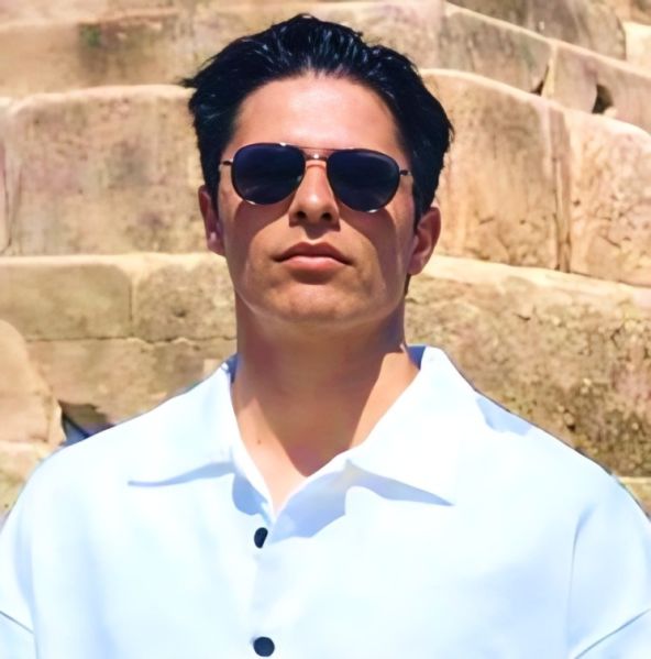 پرونده:متین مشتاقی1.jpg