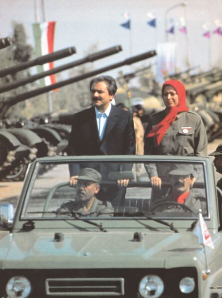 پرونده:مسعود رجوی- رژه ارتش آزادی بخش.JPG