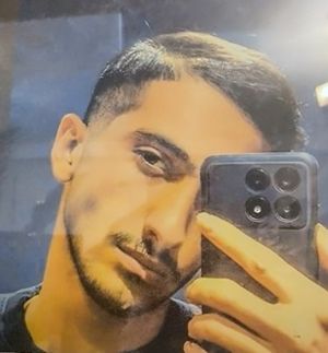 پویا درخشان1.jpg