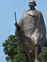تندیس مهاتما گاندی