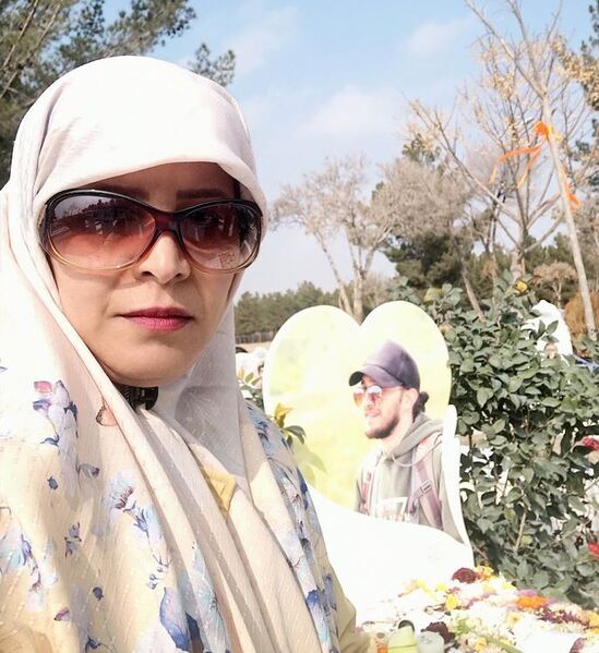 پرونده:کاملیا سجادیان.JPG