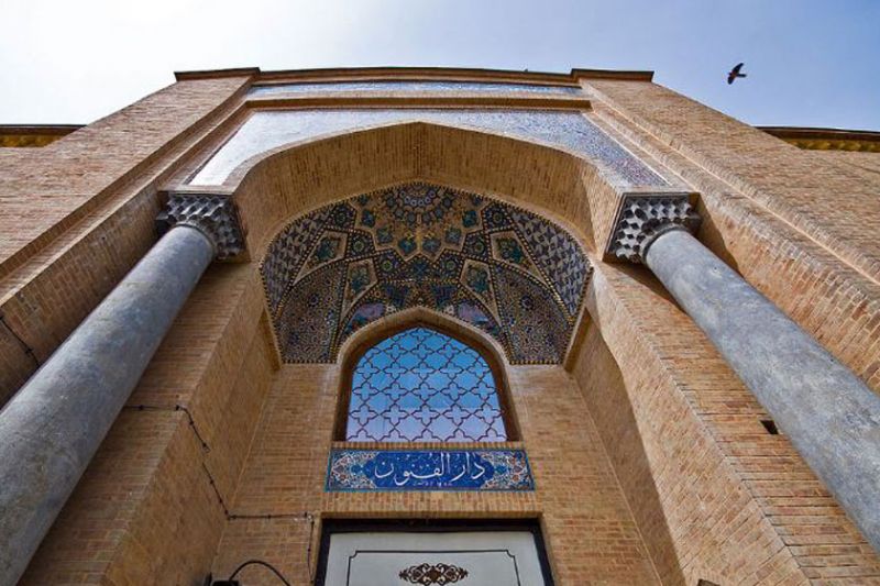 پرونده:مدرسه دارافنون.jpg