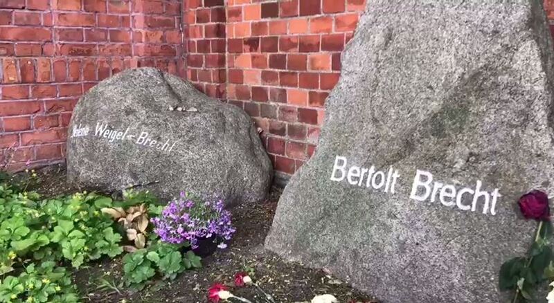 پرونده:مزار برتولت برشت.JPG