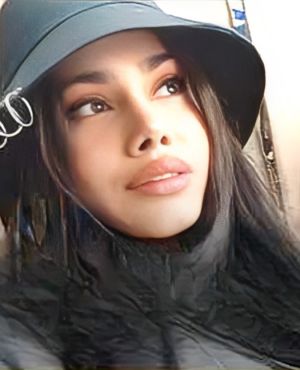 آنیسا هوشنگی کشکولی1.jpg