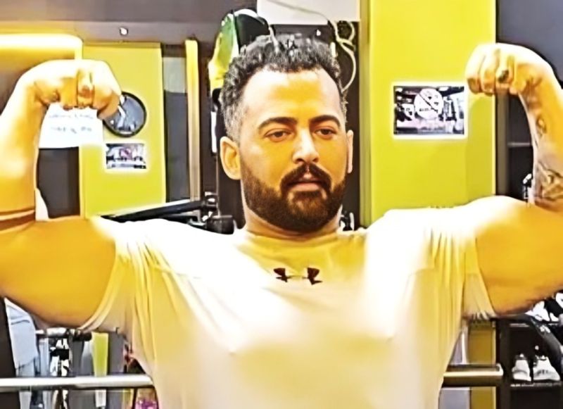 پرونده:میکائیل مصطفوی1.jpg