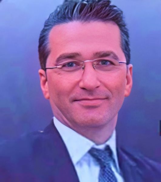 پرونده:محمود کاظمی1.jpg