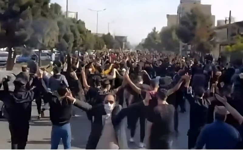 پرونده:چهلم حدیث نجفی؛4.jpg